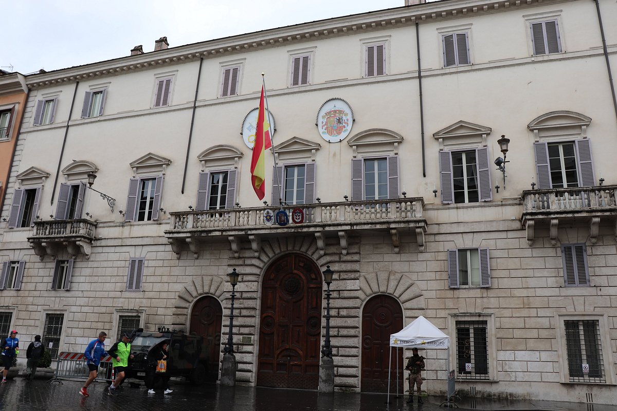 Palazzo Spagna (Rom, Italien) - anmeldelser - Tripadvisor