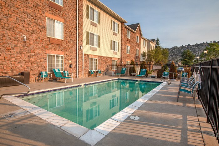 hotels in littleton co with indoor pool