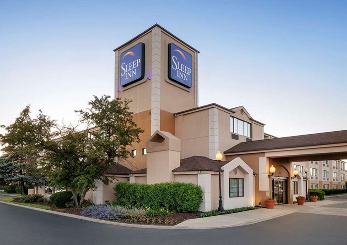 SLEEP INN MIDWAY AIRPORT - Prices &amp; Hotel Reviews (Bedford Park, IL)