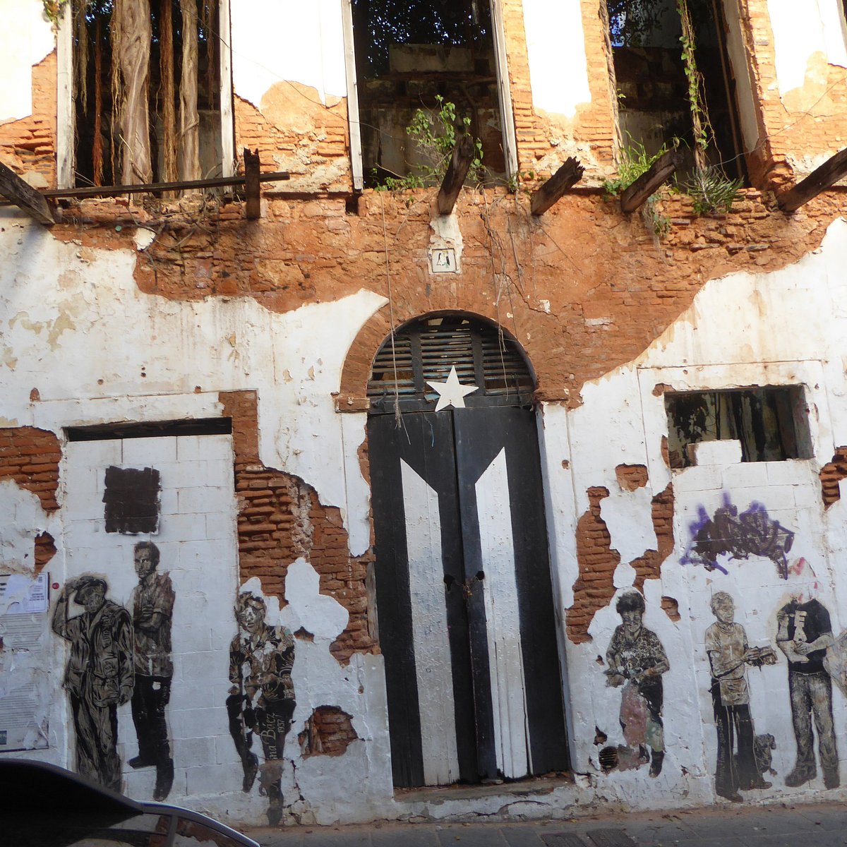 The Black Puerto Rican Flag Door In Old San Juan (2023, 59% OFF