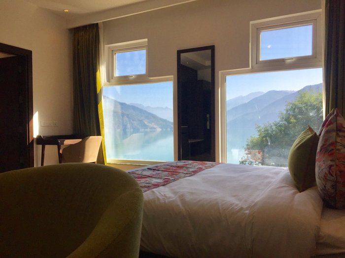 Hotel Le ROI Lake View, Koti Room Service: Pictures & Reviews - Tripadvisor