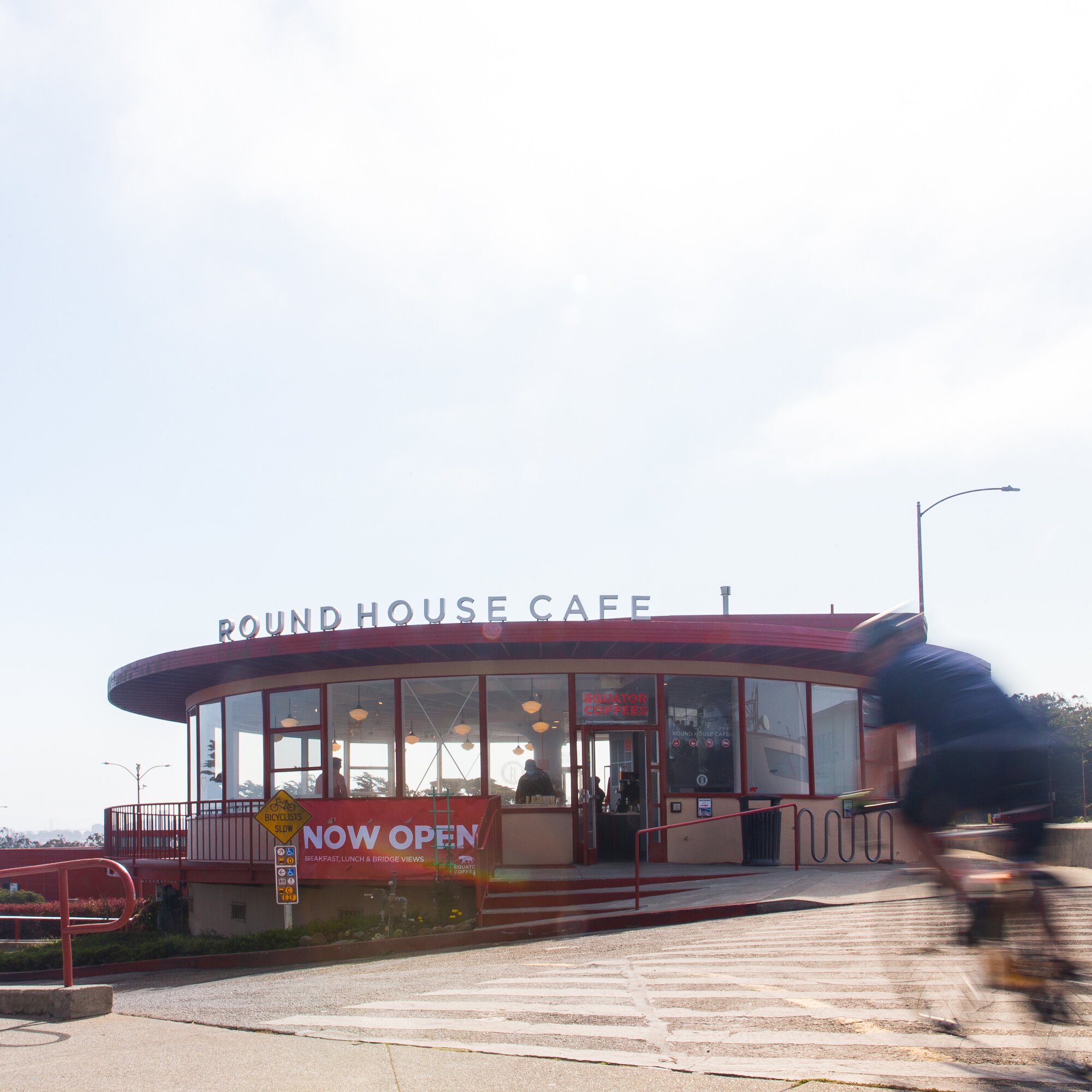Round cafe discount
