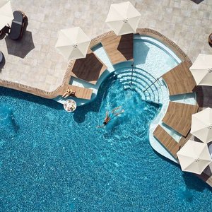 Pool - outdoor