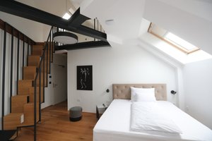 Room & Suite