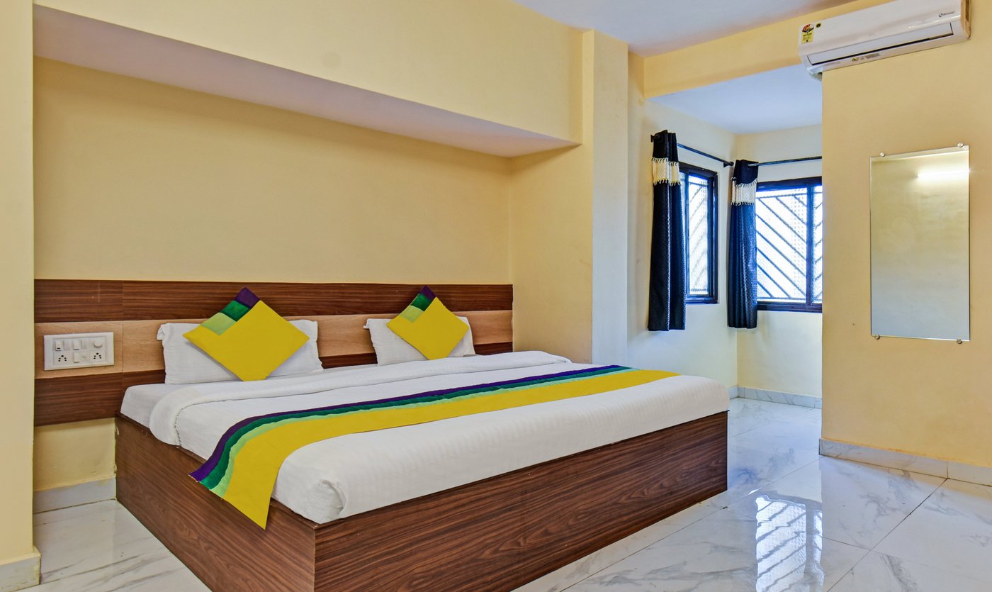 TREEBO TRIP SAHARA - Hotel Reviews (Nashik, India)