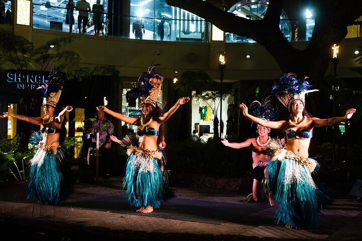 2023 Queens Waikiki Luau provided by Queens Waikiki Luau