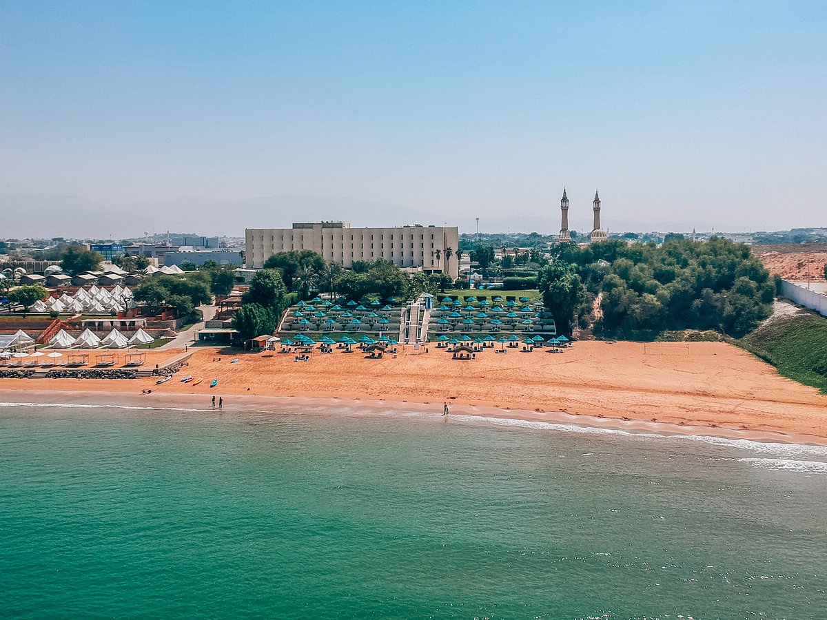 BM Beach Hotel, hotell i Ras Al Khaimah
