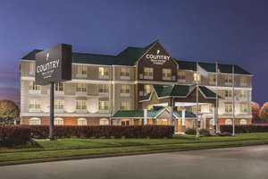 Country Inn & Suites by Radisson, Georgetown, KY in Georgetown, image may contain: Hotel, Inn, City, Condo
