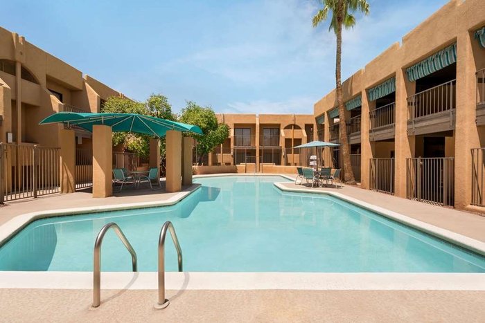 Ramada by Wyndham Tucson Airport Pool Pictures & Reviews - Tripadvisor