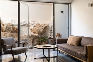 Room & Suite