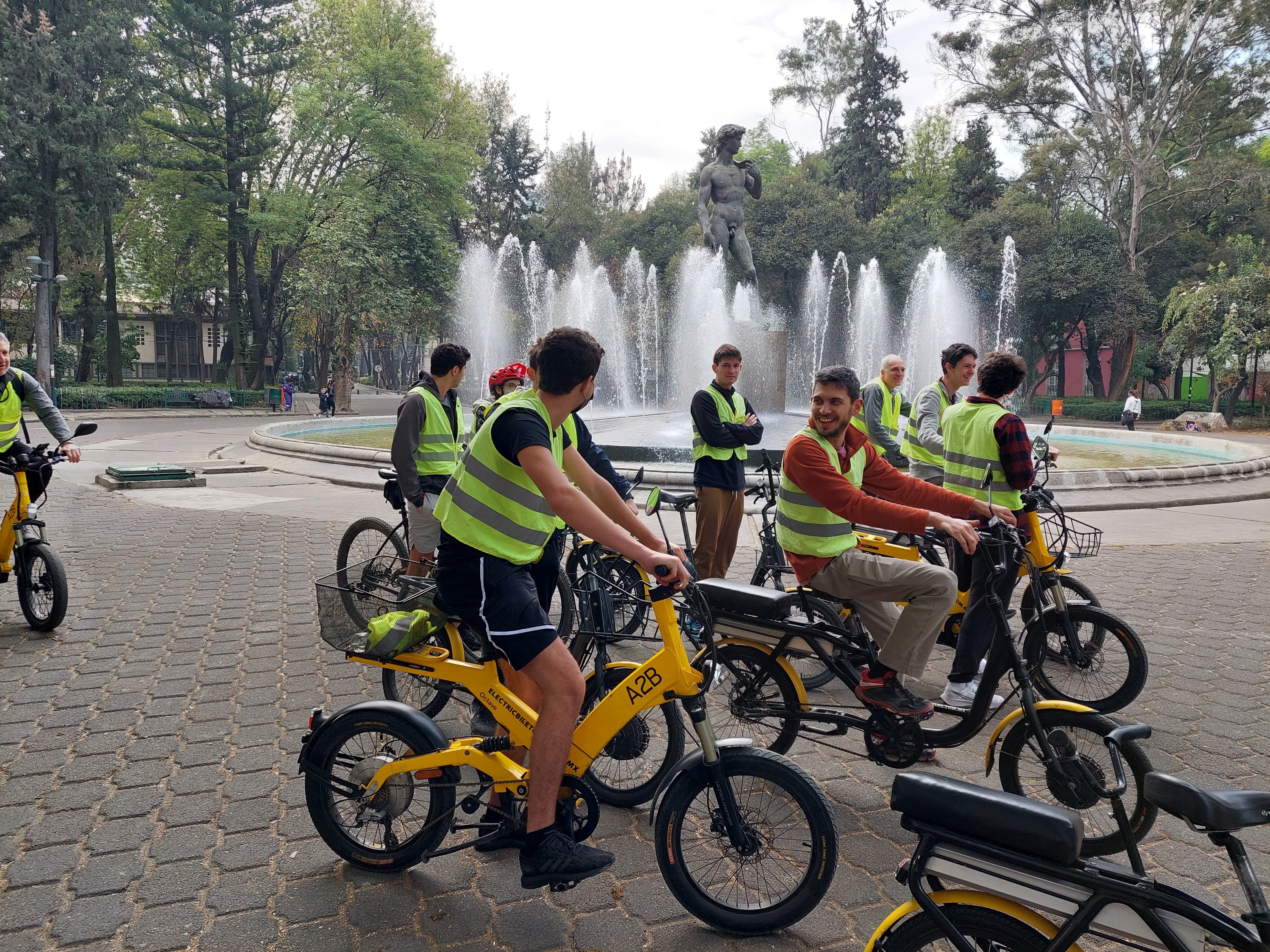 Electric outlet bike méxico