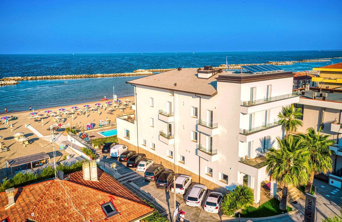 YOU & ME BEACH HOTEL - Updated 2022 Prices & Reviews (Rimini/Viserbella ...