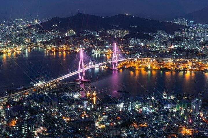 2024 Enjoy the night view of Busan from Bongnaesan Mountain in Yeongdo.