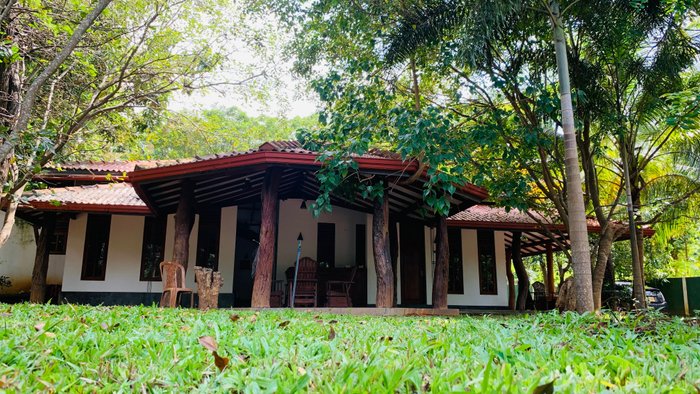 KINGFISHER RESORT SIGIRIYA - Guest house Reviews (Sri Lanka)