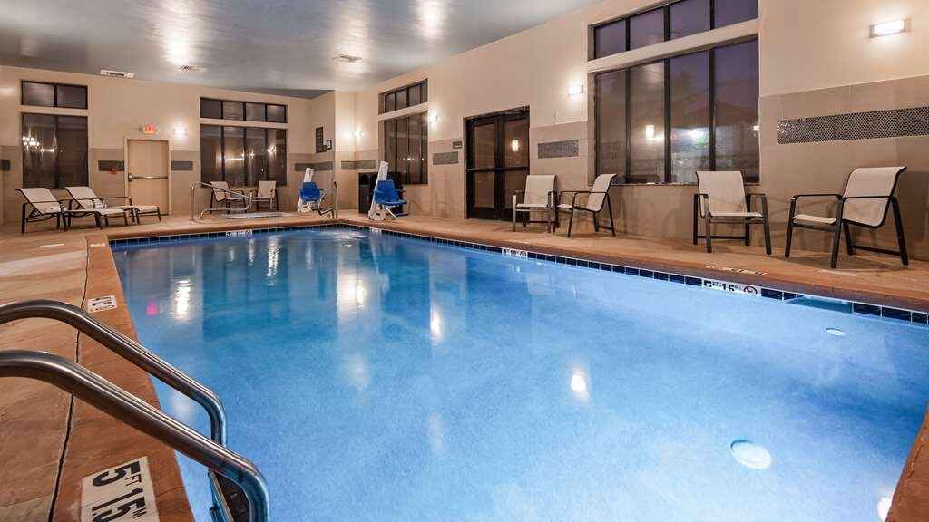 Best Western Cannon A.F.B. Pool Pictures & Reviews - Tripadvisor