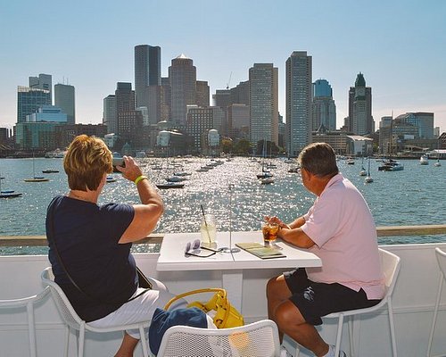drinking boat tours boston