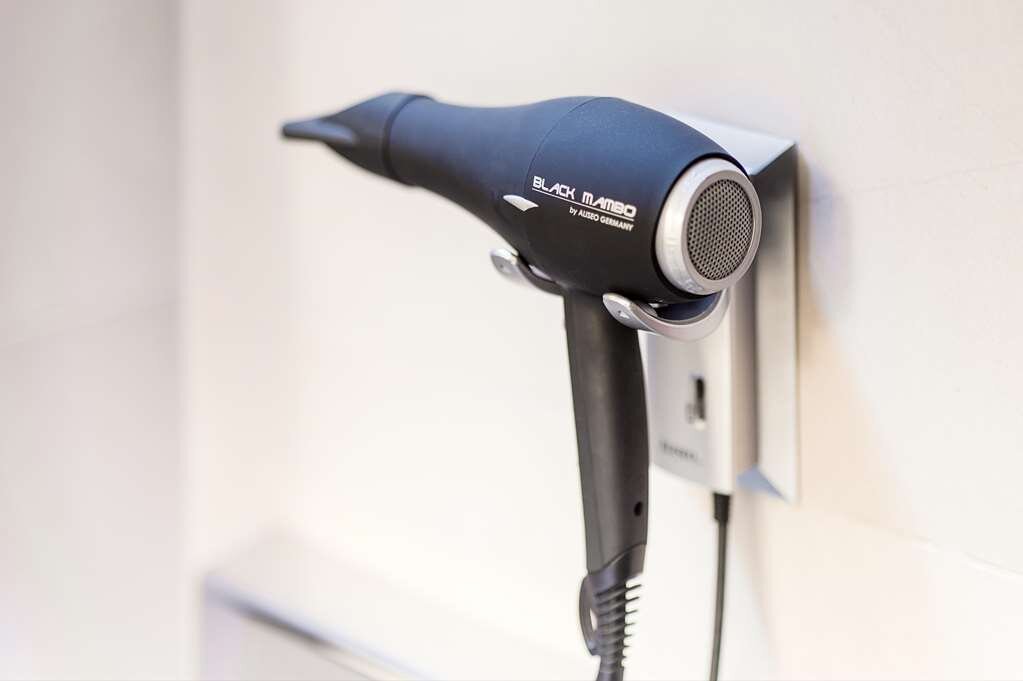 Black mambo clearance hair dryer