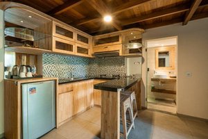 Room & Suite