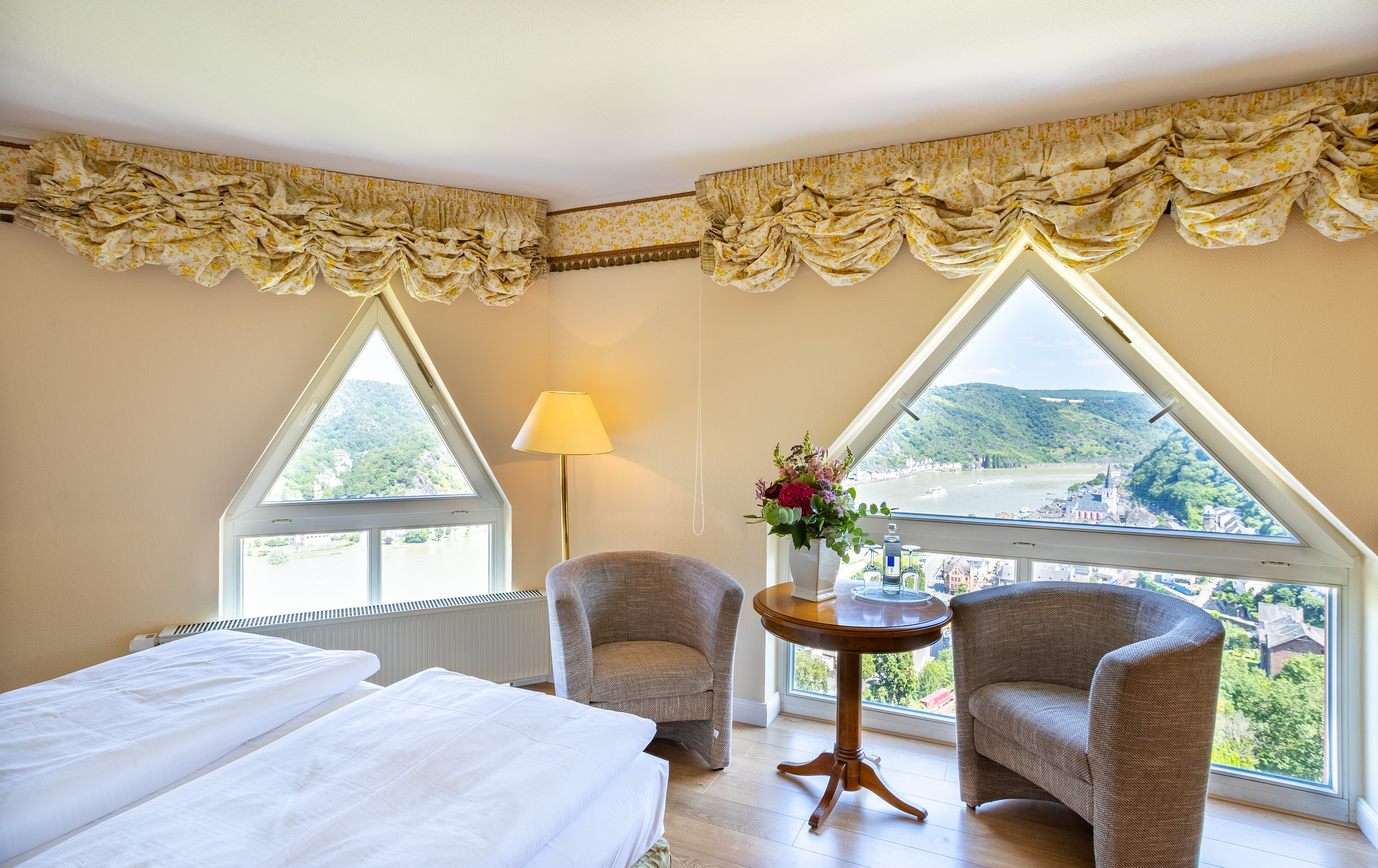 シュロスホテル&ヴィラ ラインフェルス (Hotel Schloss Rheinfels