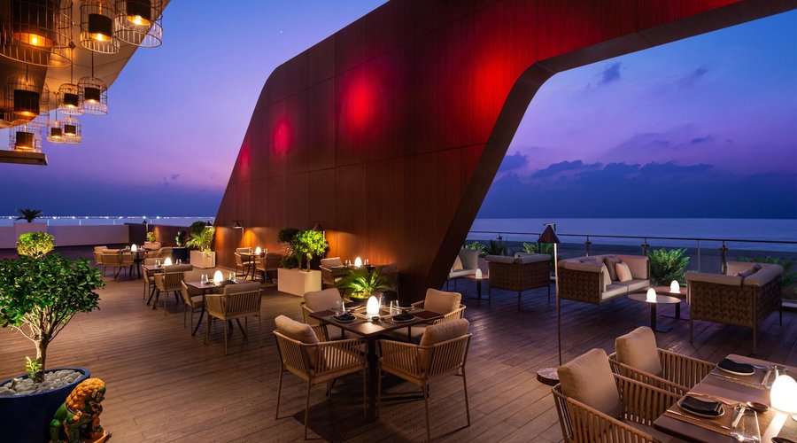 Blue Hour at @karmakaferak; Step into the outdoor season at Karma Kafé by Buddha-Bar, where the changing UAE weather brings breathtaking sunsets and uninterrupted seaviews. Experience an unforgettable journey of gourmet cuisine, live entertainment, and the perfect beachfront setting for a magical evening. 