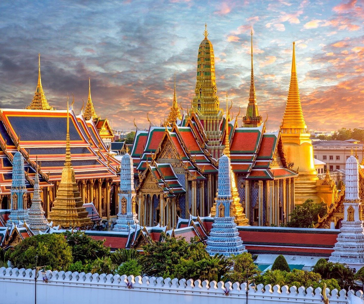 История бангкока. Grand Palace Bangkok. Бангкок и Паттайя. Пхра Накхон си Аюттхая. Буддистский храм истины Паттайя.