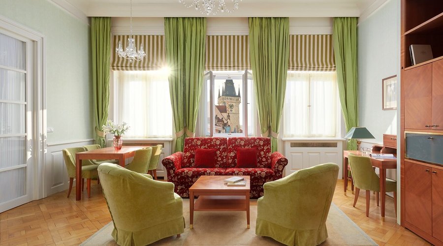 Old Town Square Suite