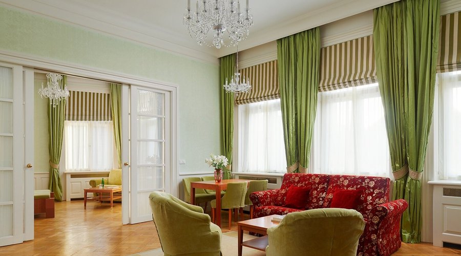 Old Town Square Suite