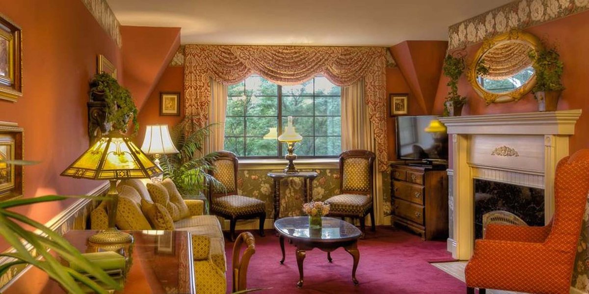 The Red Coach Inn Historic Bed and Breakfast Hotel Rooms Pictures