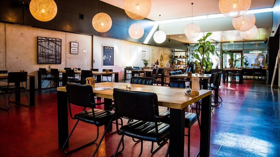 Ons restaurant.