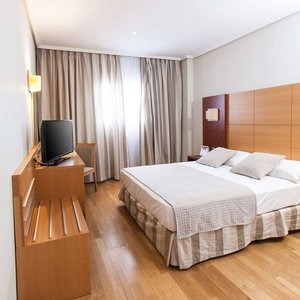 Guest room with one bed