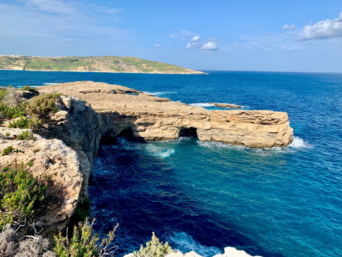 Santa Marija Caves  strand - Comino