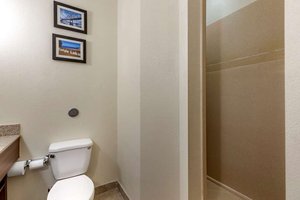 Room & Suite