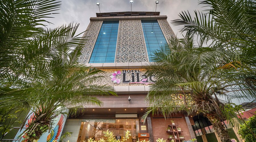 Hotel Facade