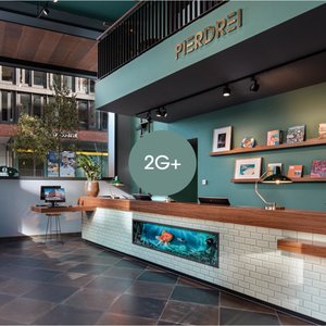 Pierdrei Hotel Hafencity Hamburg in Hamburg, image may contain: Floor, Restaurant, Plant, Flooring
