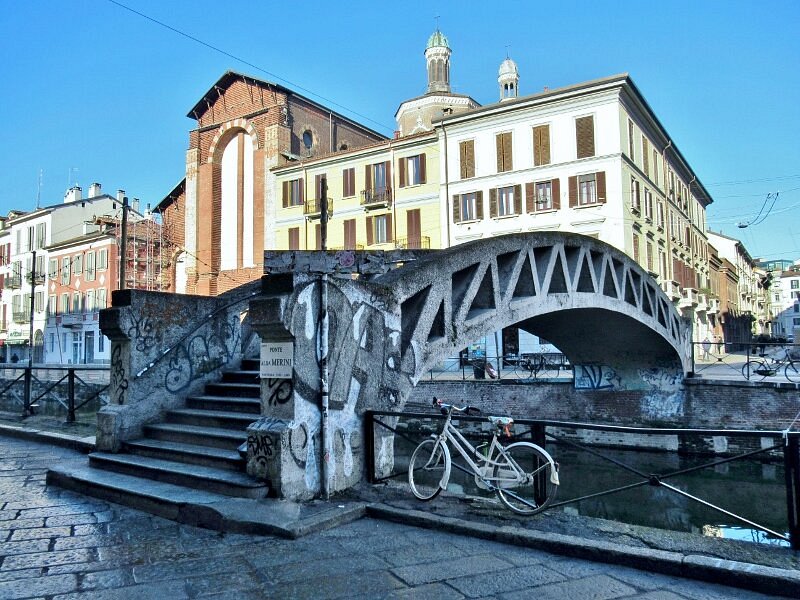 Dieci anni dalla morte di Alda Merini. Milano le dedica il ponte sul  Naviglio