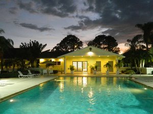 Best Western Port St. Lucie in Port Saint Lucie, image may contain: Villa, Resort, Hotel, Plant