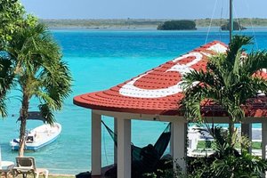Piscina y playa