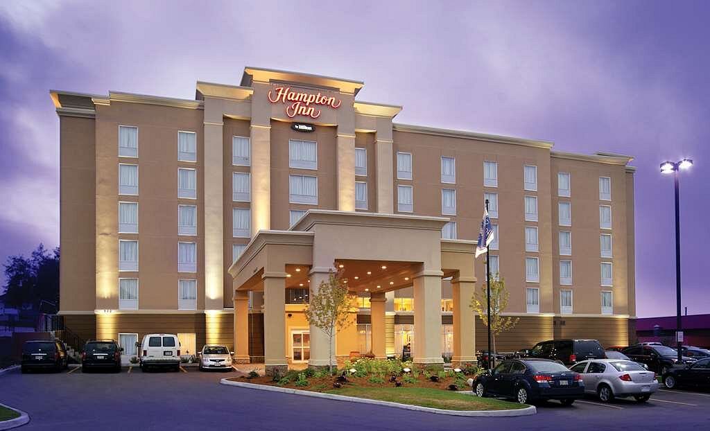Hampton Inn North Olmsted Cleveland Airport, hôtel à Middleburg Heights