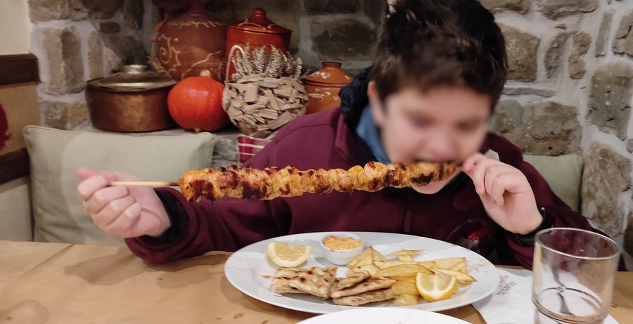 Αυτό λέγεται σουβλάκι κοτόπουλο!!!