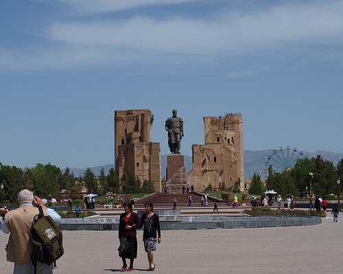 uzbekistan tour guide