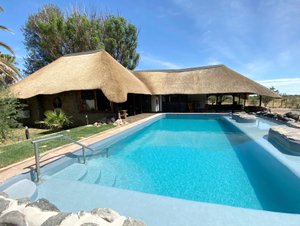 Pool und Strand