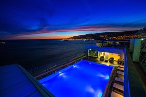 Piscina e praia