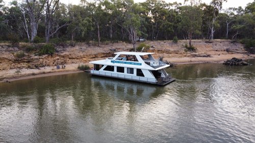 Echuca Karla T review images