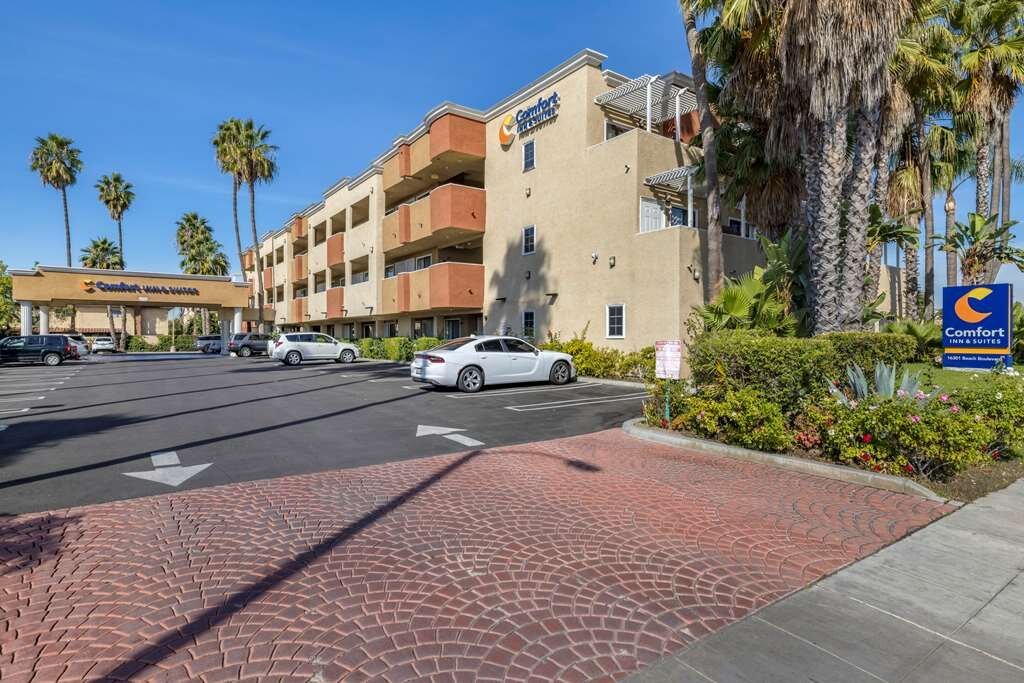 Comfort Inn & Suites Huntington Beach Spa: Pictures & Reviews - Tripadvisor