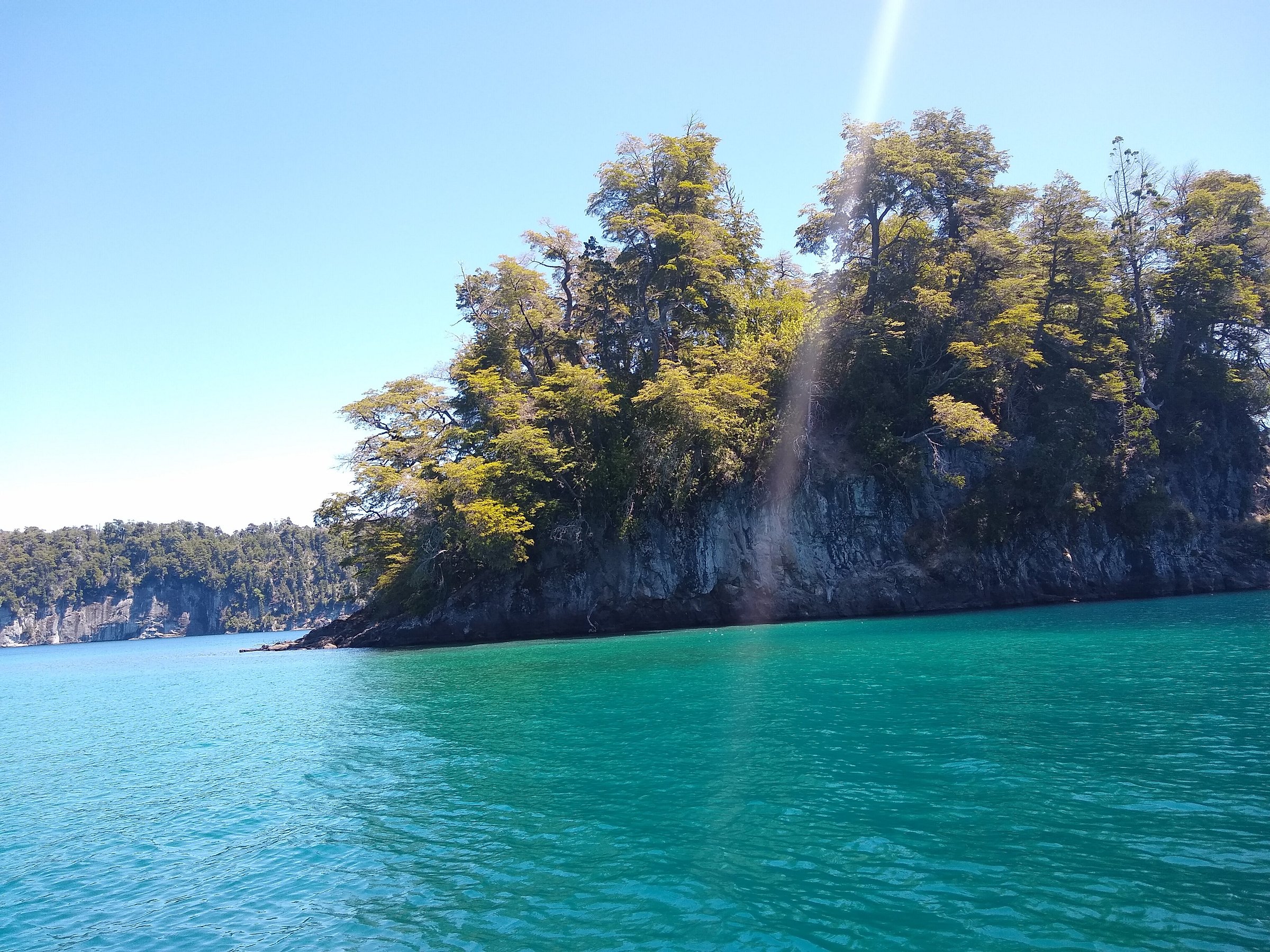 catamaran patagonia villa la angostura