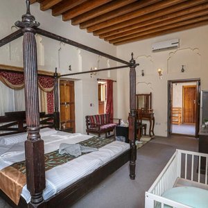 King size bed