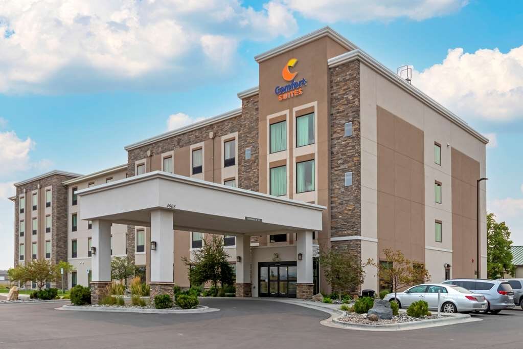 COMFORT SUITES - Updated 2023 Prices & Hotel Reviews (Billings, MT)