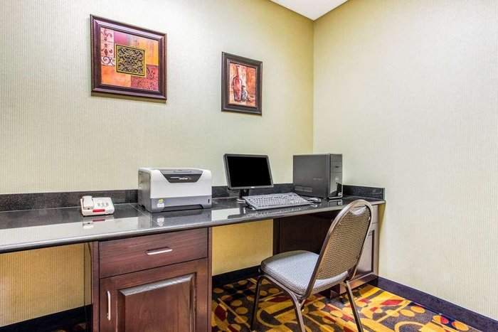 LA QUINTA INN & SUITES BY WYNDHAM ENNIS (AU$156): 2022 Prices & Reviews ...