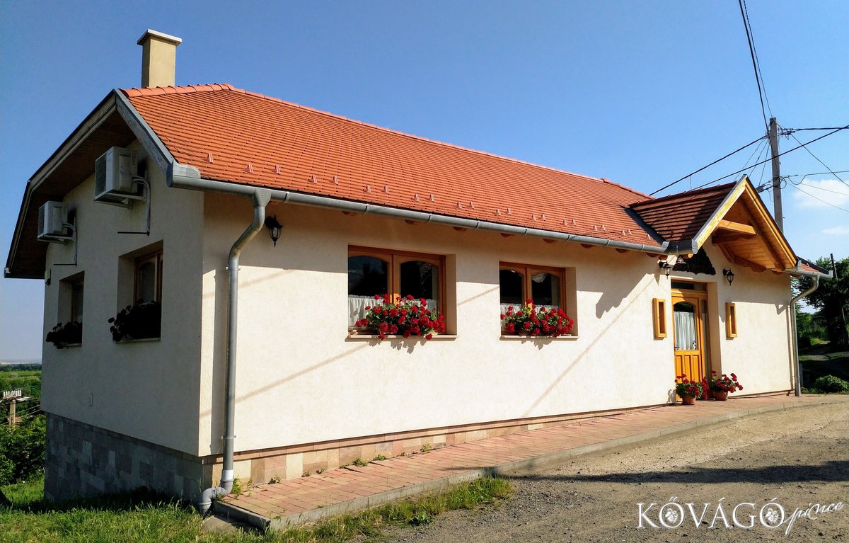 Kővágó pince (Abasar, Hungary): Address, Phone Number - Tripadvisor