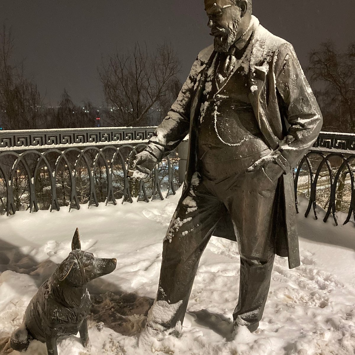 Профессор Преображенский и Шарик, Нижний Новгород: лучшие советы перед  посещением - Tripadvisor